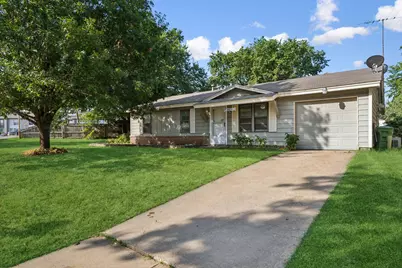809 Helen Drive, Bedford, TX 76022 - Photo 2