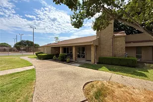 3022 Eastpark Dr, Garland, TX 75044 - Photo 24