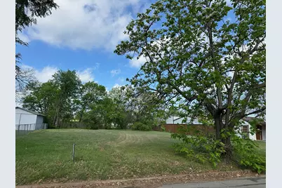 205 S Lawson Street, Burleson, TX 76028 - Photo 4
