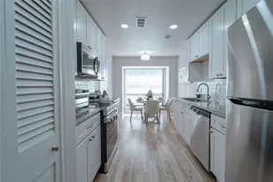 10017 Regal Park Ln, Dallas, TX 75230 - Photo 16