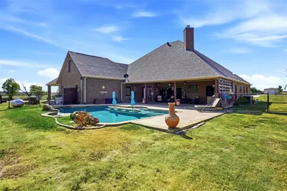 6104 High Meadows Drive, Krum, TX 76249 - Photo 24