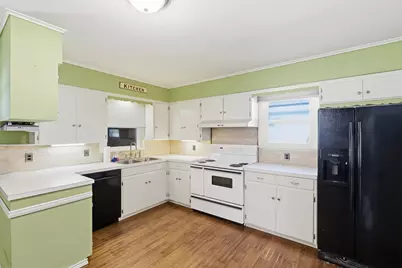 618 Bellevue Drive, Cleburne, TX 76033 - Photo 20