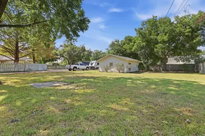 618 Bellevue Drive, Cleburne, TX 76033 - Photo 40