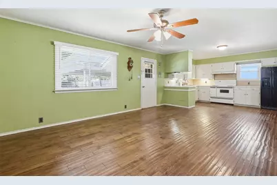 618 Bellevue Drive, Cleburne, TX 76033 - Photo 16
