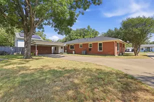 618 Bellevue Dr, Cleburne, TX 76033 - Photo 38