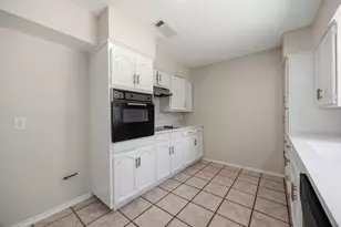 756 NW Charlyne Dr, Burleson, TX 76028 - Photo 10