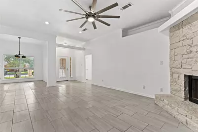 303 S Cedar Ridge Circle, Robinson, TX 76706 - Photo 8