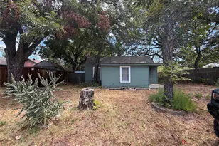 2813 Milam St, Fort Worth, TX 76112 - Photo 2