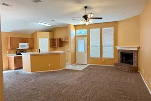 1035 Port Isabel Dr, Little Elm, TX 75068 - Photo 4