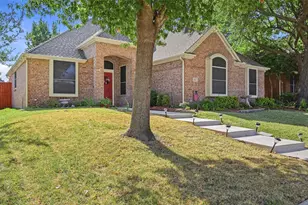 841 N Old Orchard Ln, Lewisville, TX 75077 - Photo 2