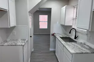 600 Bagby Ave, Waco, TX 76706 - Photo 10