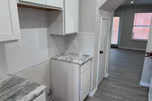 600 Bagby Ave, Waco, TX 76706 - Photo 8