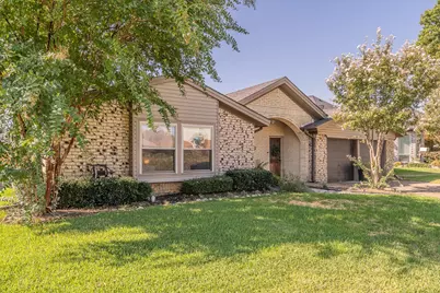 7536 Oak Park Drive, North Richland Hills, TX 76182 - Photo 34