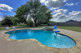 5721 Suncrest Dr, Athens, TX 75752 - Photo 10