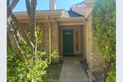 611 Lost Springs Court #B, Arlington, TX 76012 - Photo 2