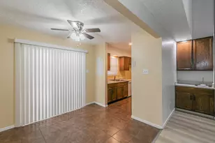 611 Lost Springs Ct, Arlington, TX 76012 - Photo 14