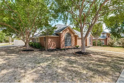 701 Carlisle Court, Lake Dallas, TX 75065 - Photo 2