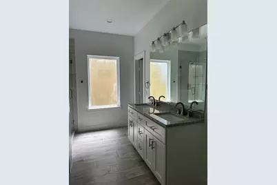 1318 Diceman Avenue, Dallas, TX 75203 - Photo 14