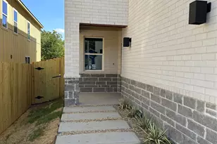 1318 Diceman Ave, Dallas, TX 75203 - Photo 1