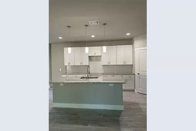 1318 Diceman Avenue, Dallas, TX 75203 - Photo 2