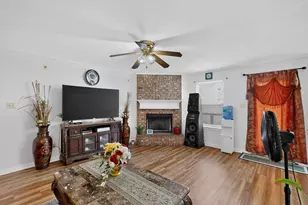 204 Centennial Pl, Crowley, TX 76036 - Photo 14