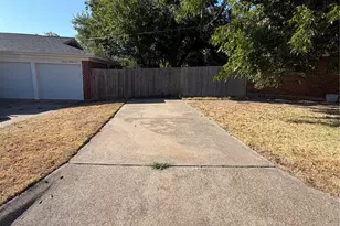 1437 W Ball St, Weatherford, TX 76086 - Photo 18