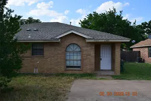 1705 Patricia St, Arlington, TX 76012 - Photo 1
