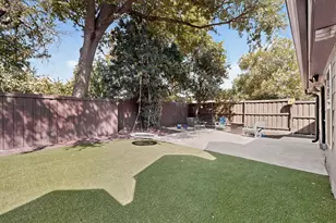 633 Strong St, Dallas, TX 75208 - Photo 32