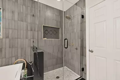 633 Strong Street, Dallas, TX 75208 - Photo 16