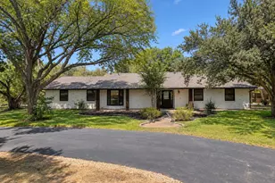 453 Rocky Acres Rd, Cedar Hill, TX 75104 - Photo 1