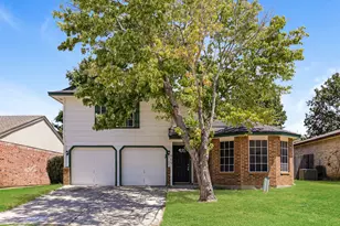 609 Hollyberry Dr, Mansfield, TX 76063 - Photo 1