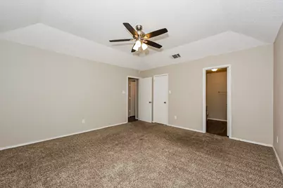 609 Hollyberry Drive, Mansfield, TX 76063 - Photo 8