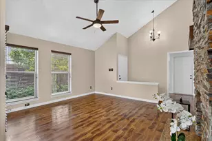 10634 Tall Oak Dr, Fort Worth, TX 76108 - Photo 10