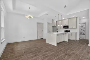 5849 Black Pine Cir, Granbury, TX 76048 - Photo 4