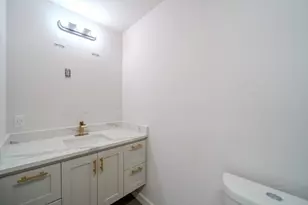 7054 Fairdale Ave, Dallas, TX 75227 - Photo 12