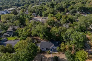 7054 Fairdale Ave, Dallas, TX 75227 - Photo 18
