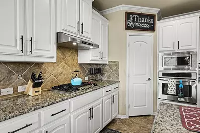 6825 San Antonio Drive, Fort Worth, TX 76131 - Photo 6