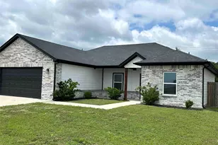 3840 Skylane Ave, Corsicana, TX 75110 - Photo 1