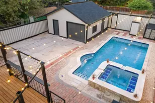 924 N Winnetka Ave, Dallas, TX 75208 - Photo 2