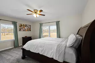 305 Cheyenne Dr, Runaway Bay, TX 76426 - Photo 24
