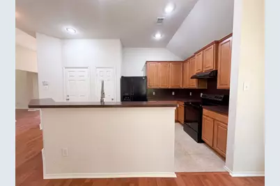 605 Crystal Falls Drive, McKinney, TX 75071 - Photo 2