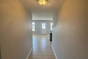 601 Hidden Dale Dr, Fort Worth, TX 76140 - Photo 4