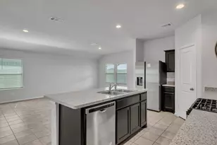 16617 Porterfield Ln, Justin, TX 76247 - Photo 10