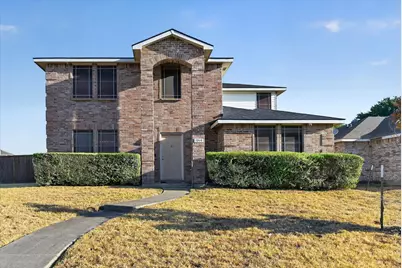 1049 Badger Run, Lancaster, TX 75134 - Photo 2