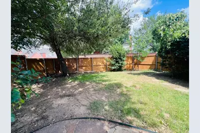 8648 Mill Creek Road, Irving, TX 75063 - Photo 18