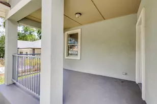 618 E Woodard St, Denison, TX 75021 - Photo 2