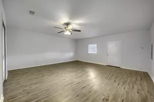 7209 Flameleaf Pl, Dallas, TX 75249 - Photo 12