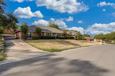 7717 Woodside Hill, Fort Worth, TX 76179 - Photo 4