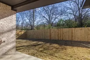 1336 E Fogg St, Fort Worth, TX 76115 - Photo 16