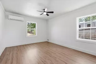 417 E Hughes St, Collinsville, TX 76233 - Photo 18